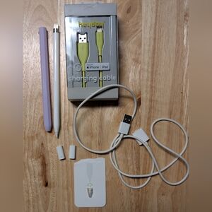 Apple Pencil 1st gen + accessories